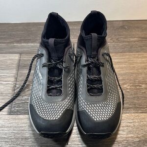 Orvis Gray Shoes men’s size 10